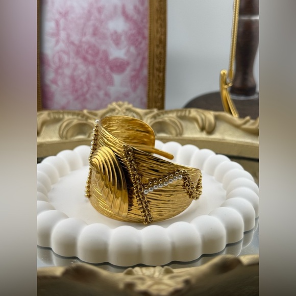 Anthropologie Gold Textured Cuff Bracelet with Pearl Detail - Picture 14 of 16